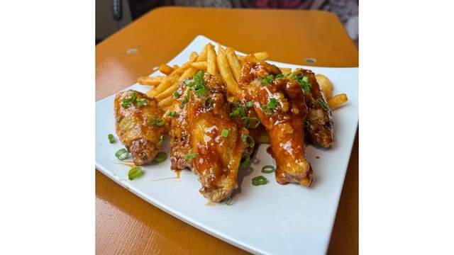 20 Wings.