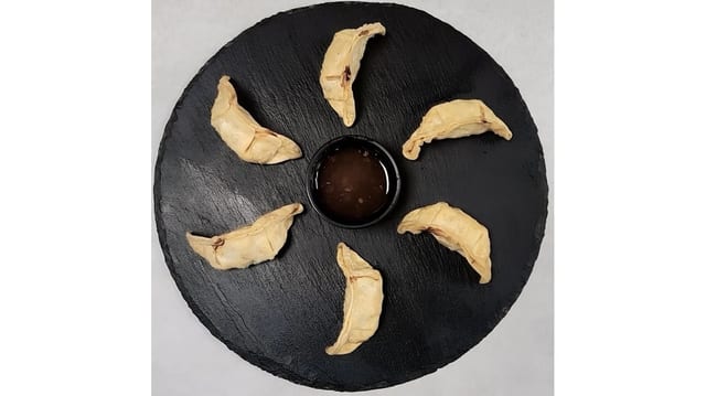Crispy Street Gyoza (6pc).